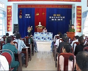 HĐND tỉnh và HĐND thành phố Kon Tum tiếp xúc cử tri xã Hòa Bình