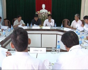Lãnh đạo tỉnh Kon Tum tiếp công dân