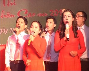 Hội thi Tiếng hát công nhân cao su tại Kon Tum