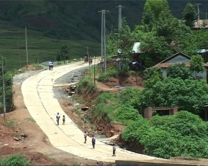 Đường giao thông nông thôn huyện Tu Mơ Rông