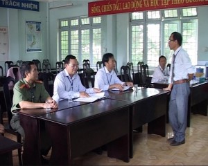 Phó Chủ tịch UBND tỉnh Kon Tum Lại Xuân Lâm kiểm tra các điểm thi THPT Quốc gia